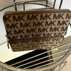 Michael Kors zip around wallet